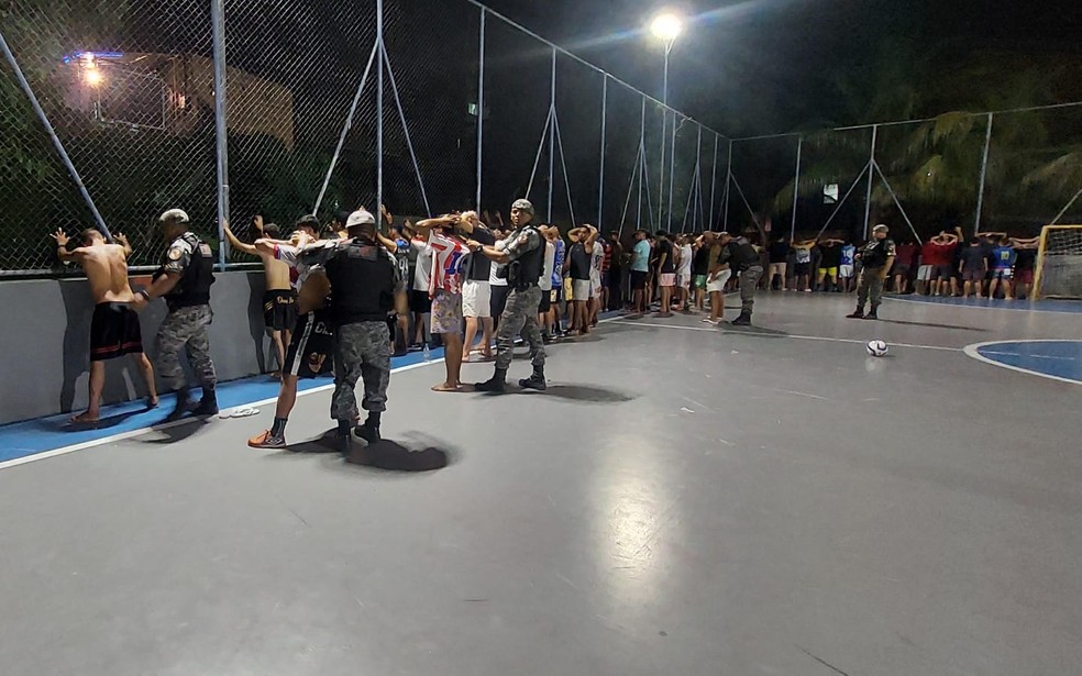 Torneio de futsal com suposta premiação em drogas é encerrado pela Rocam em Manaus — Foto: Divulgação/Rocam