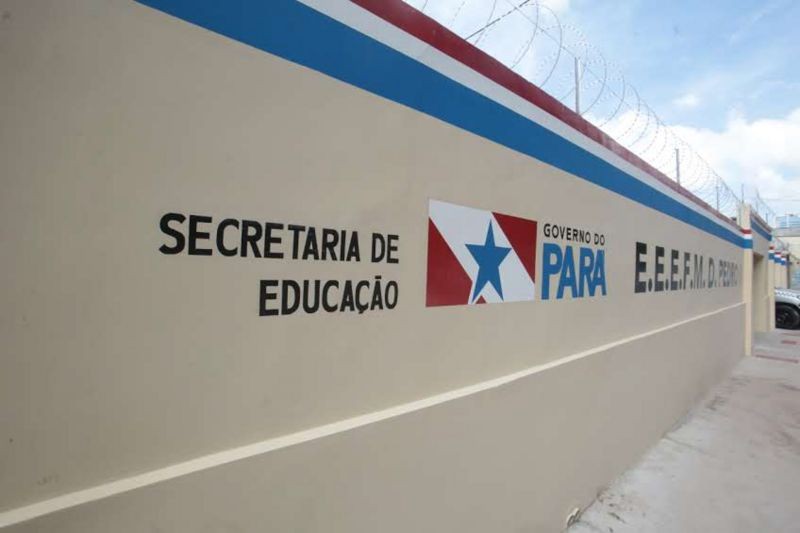 Princípio de incêndio atinge central de ar em escola de Belém 