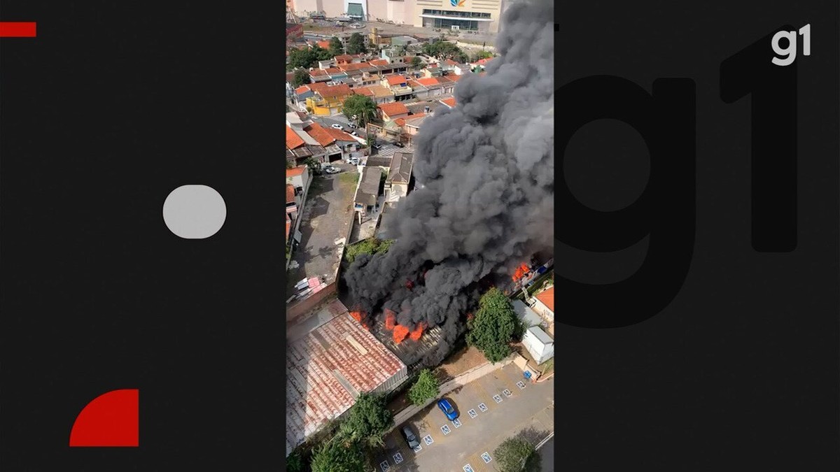 VÍDEO: Incêndio atinge fábrica de sofás em São Bernardo do Campo, no ABC Paulista