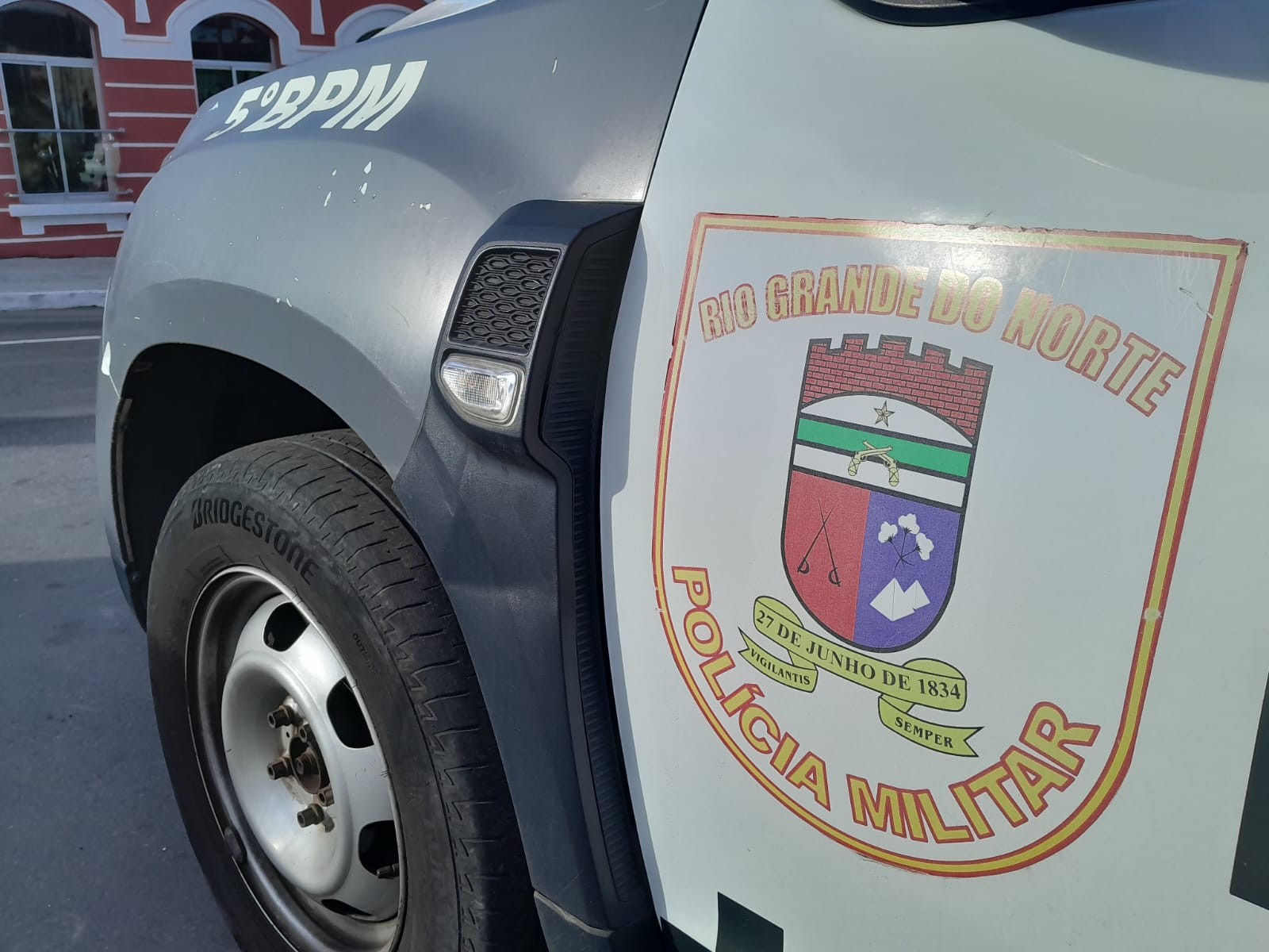 Suspeito de assassinato é resgatado de sessão de tortura e preso pela PM no RN