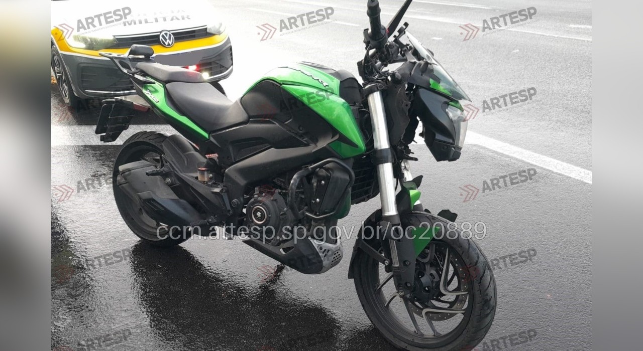 Motociclista morre ao bater em caminhão parado no acostamento de rodovia em Itupeva