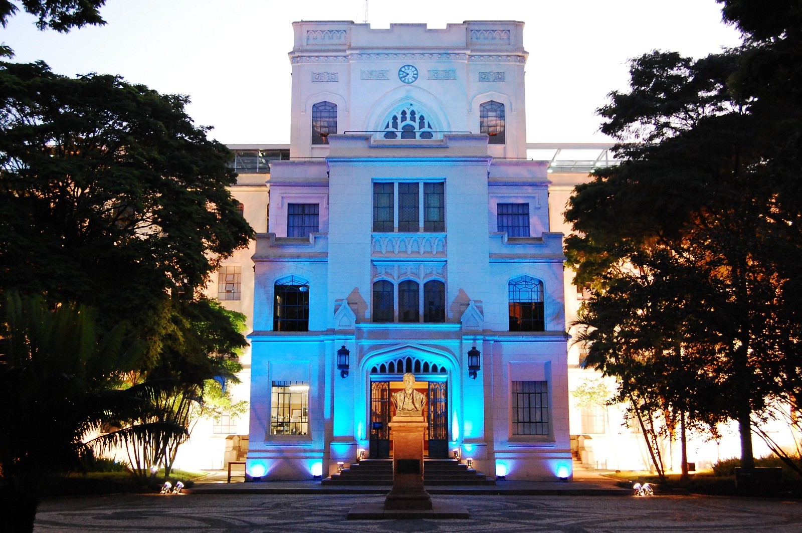 USP entra pela primeira vez no grupo das 150 melhores universidades do mundo no ranking THE World University