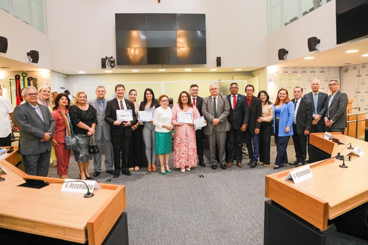 Crea-PB e Confea recebem homenagem de parlamentares na Paraíba