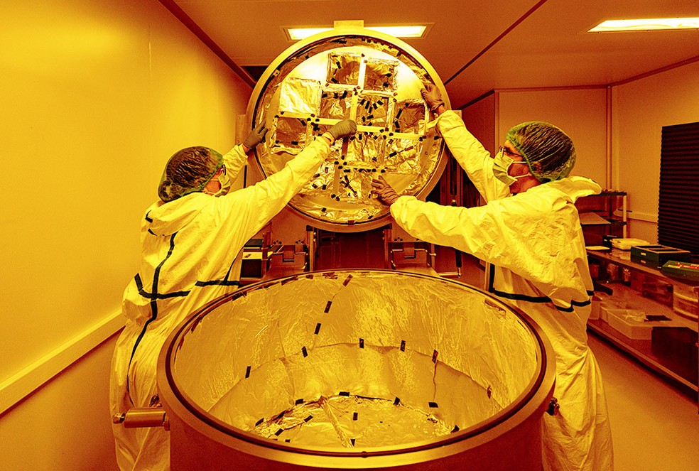 Detector de lux X-Arapuca foi desenvolvido pela Unicamp e será utilizado no megaexperimento científico Dune — Foto: Felipe Bezerra/Unicamp
