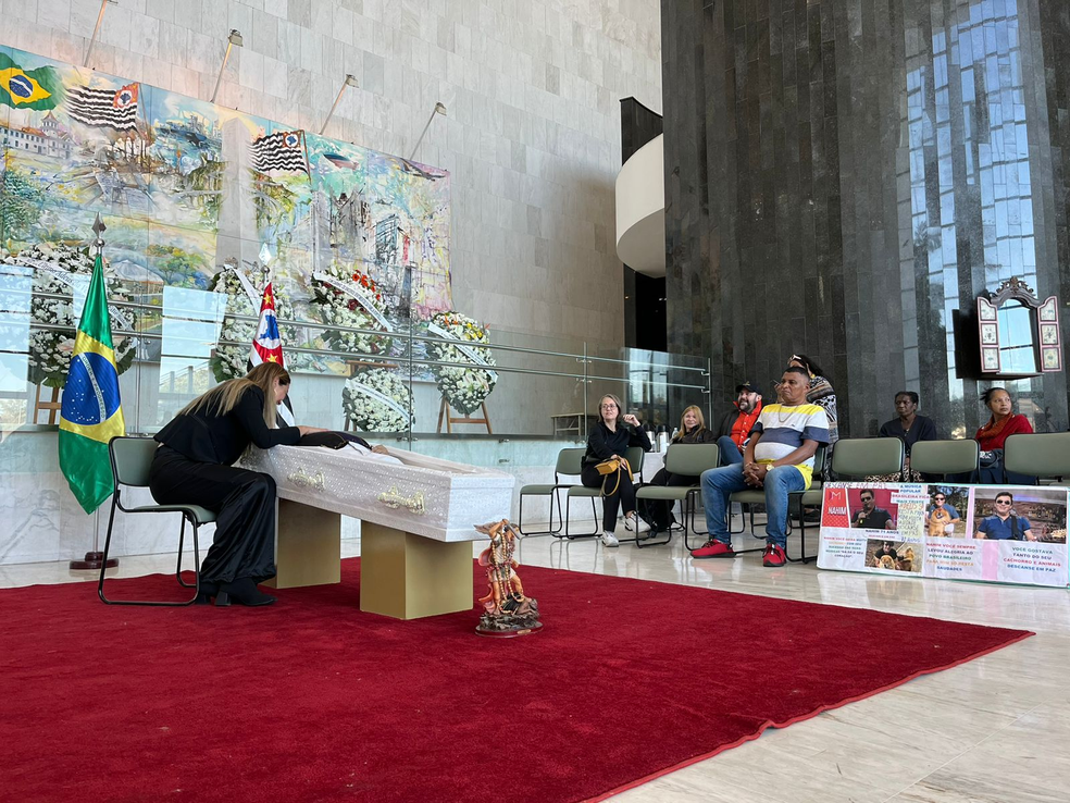 Corpo de Nahim é velado na Alesp em SP — Foto: Marília Barbosa/TV Globo