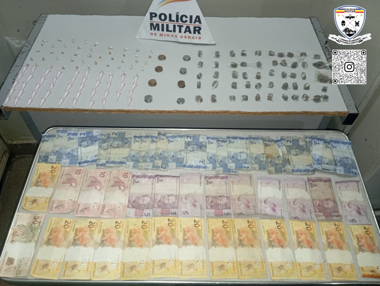 Polícia apreende drogas com adolescente que tentou escapar saltando telhados de casas, em Montes Claros