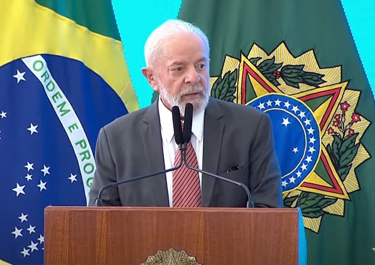 'Não há razão para essa greve durar o que está durando', diz Lula a reitores de universidades federais
