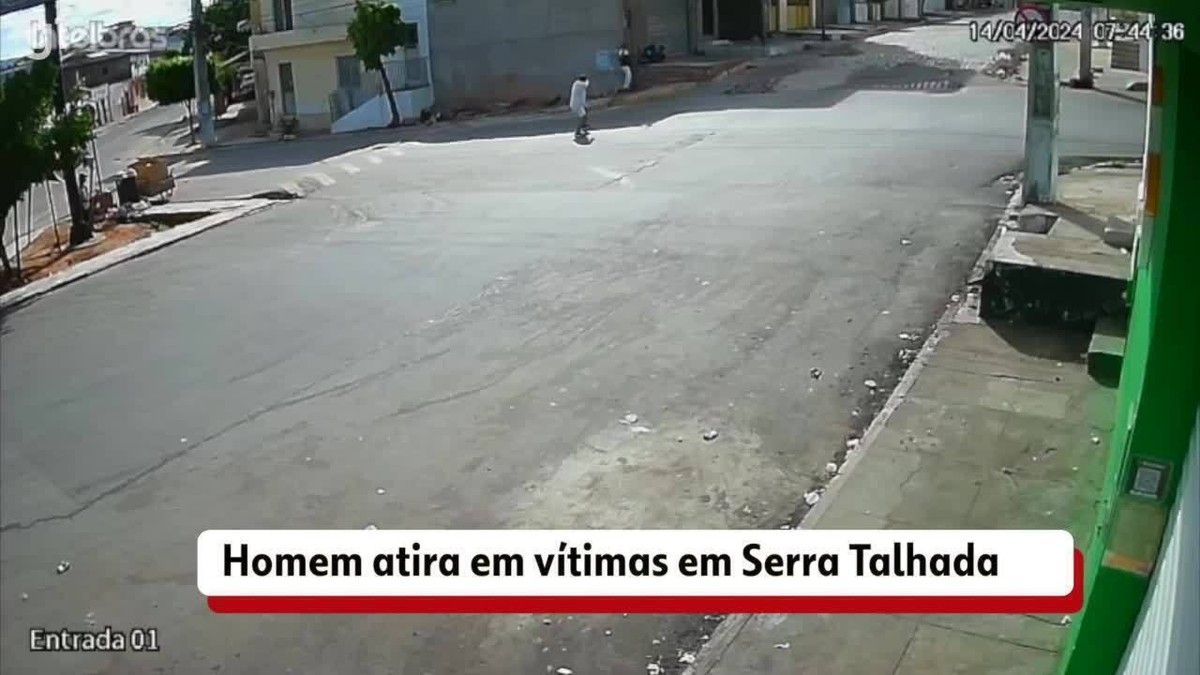 VÍDEO: atirador dispara contra duas vítimas à luz do dia em rua de Serra Talhada
