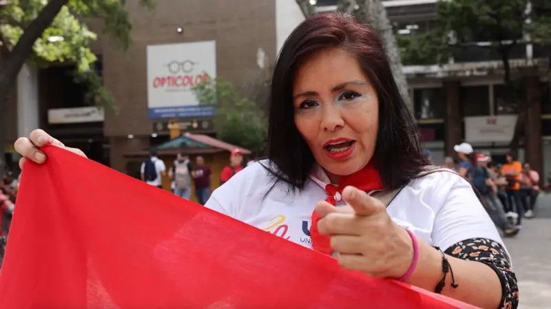 Os apoiadores de Maduro que foram às ruas contra sua captura pelos EUA: 'Nosso presidente foi traído'