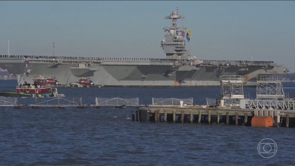 Trump autoriza envio do maior porta-aviões do mundo para a América Latina — Foto: Jornal Nacional/ Reprodução