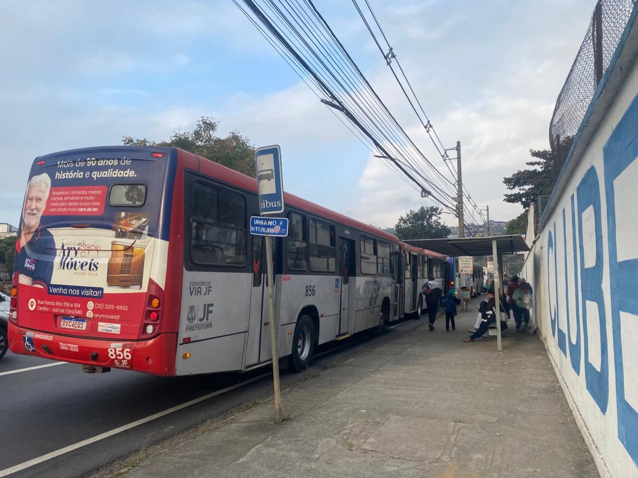 Quase 40 linhas de ônibus têm mudanças nos horários em Juiz de Fora; veja o que muda