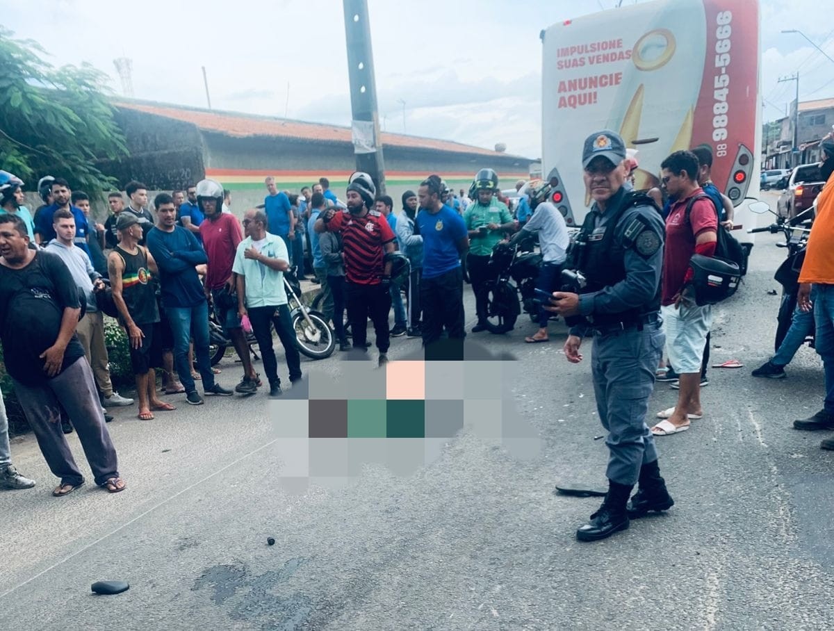 Duas pessoas morrem após colisão entre moto e ônibus, em São Luís