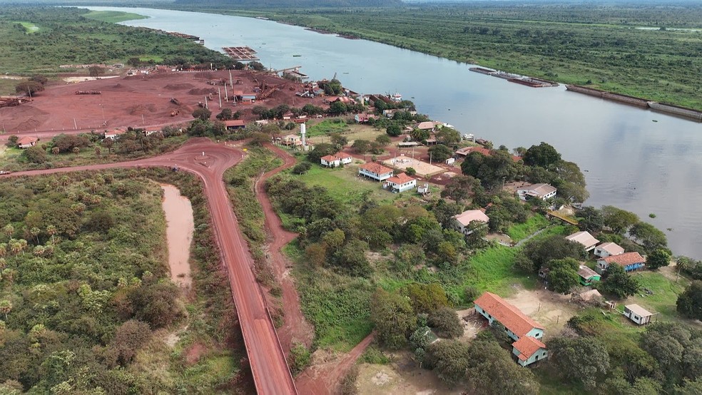 Comunidade fica às margens do rio Paraguai, no Pantanal. — Foto: Luiz Correia/Arquivo Pessoal