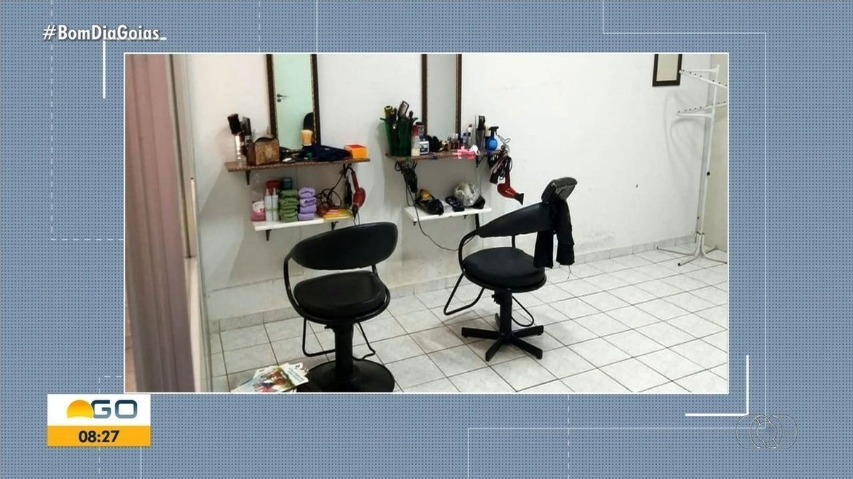 Venezuelana pede ajuda para equipar salão de beleza para juntar