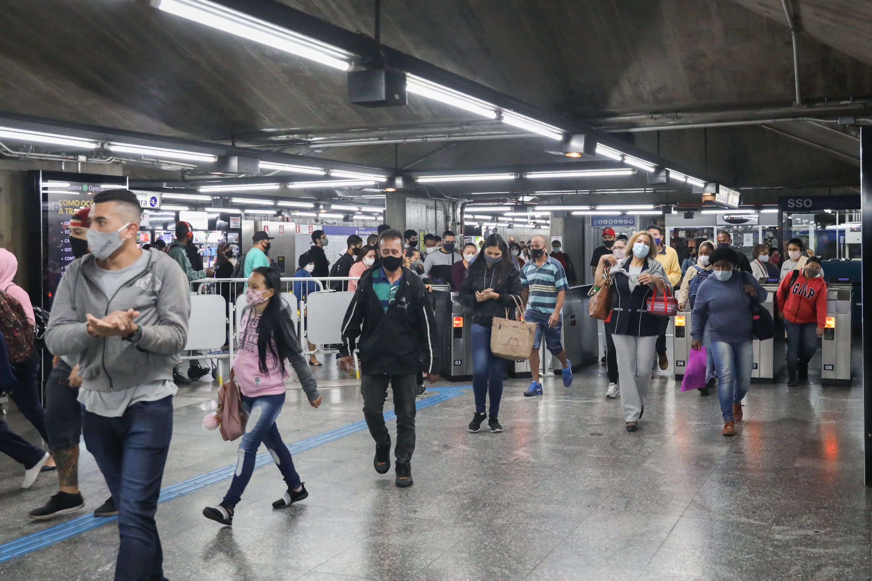 Passagens de trem, metrô e ônibus ficam mais caras em SP a partir desta segunda