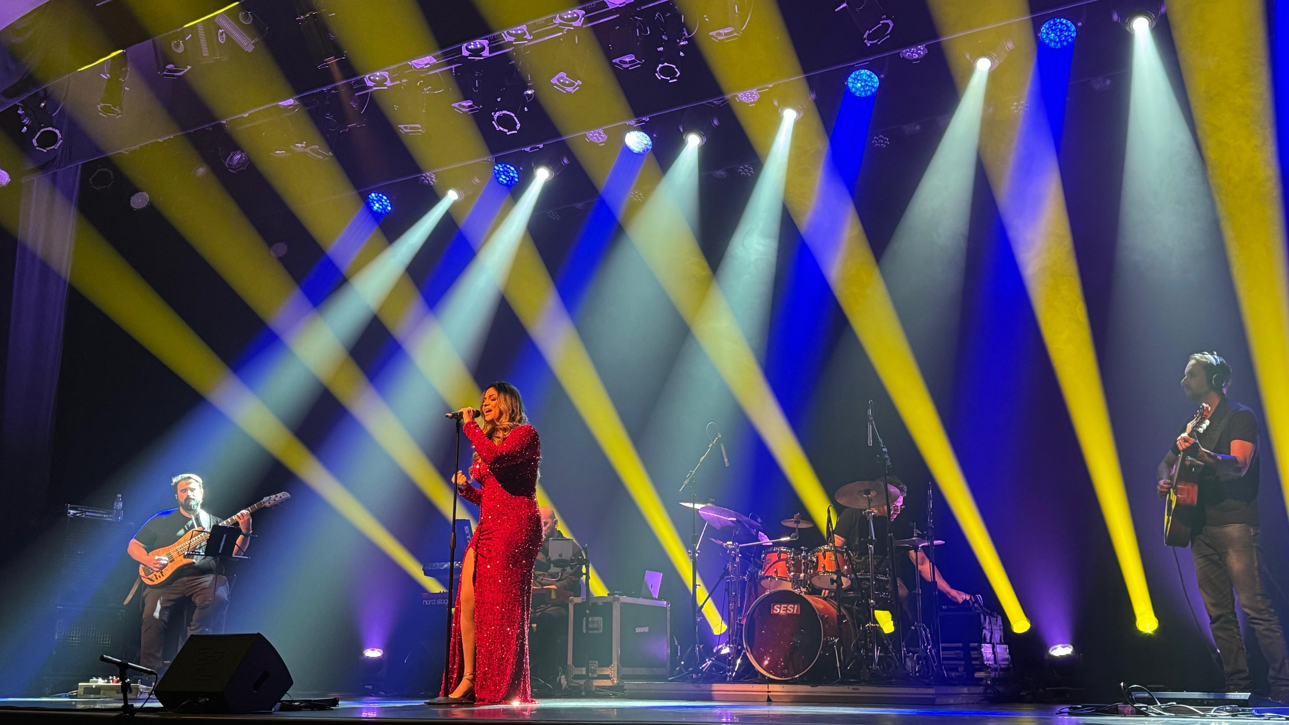Em tributo a vozes internacionais, show ‘Homenagem às Divas’ é realizado nesta sexta-feira, em Presidente Prudente