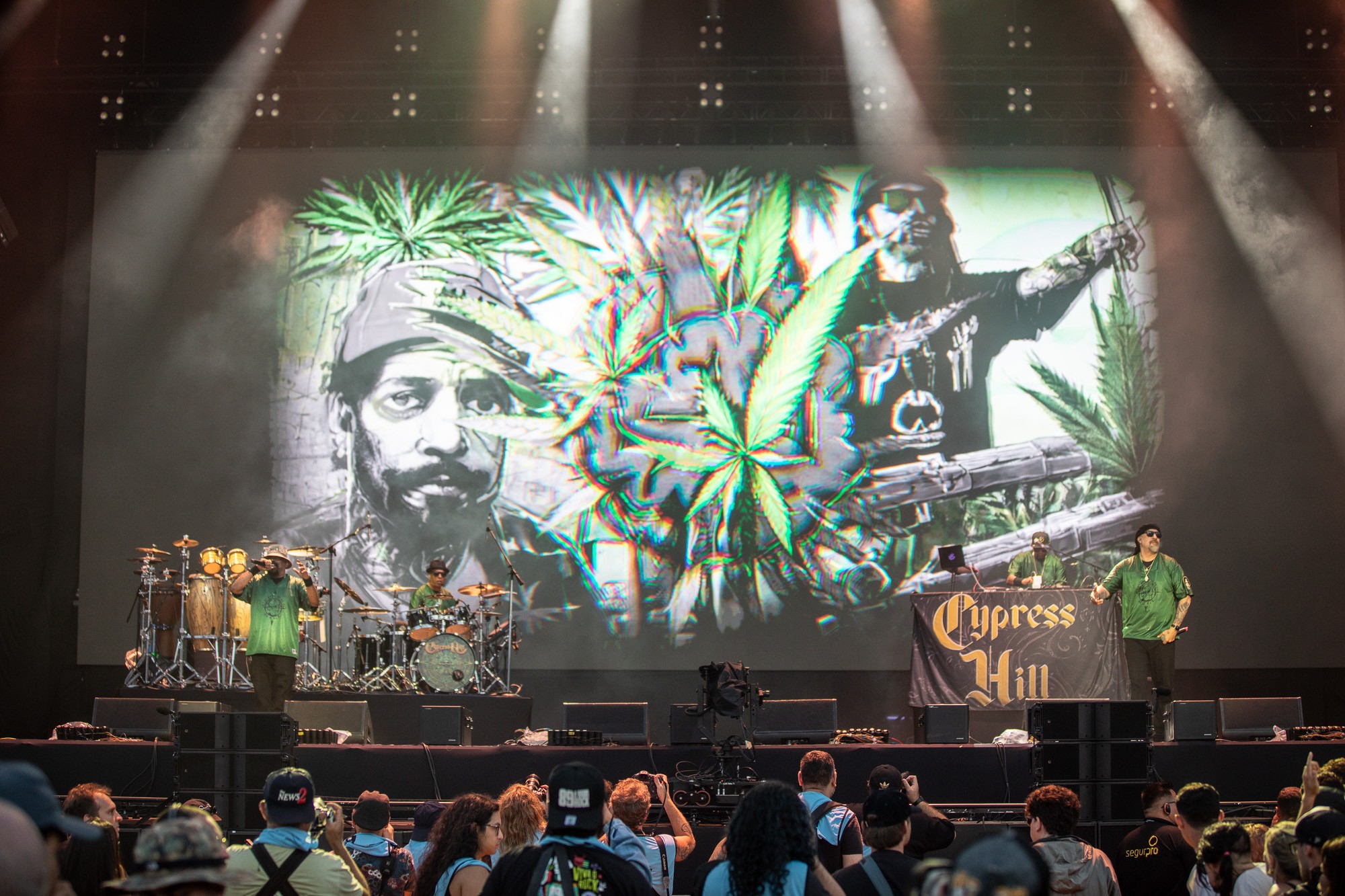 Com molho latino, Cypress Hill pega público no laço para show com rap e hardcore no Lolla 2026