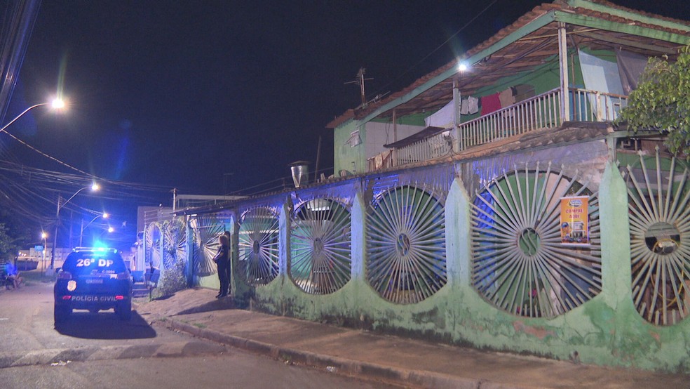 Mulher é morta asfixiada em Samambaia, no DF — Foto: TV Globo/Reprodução