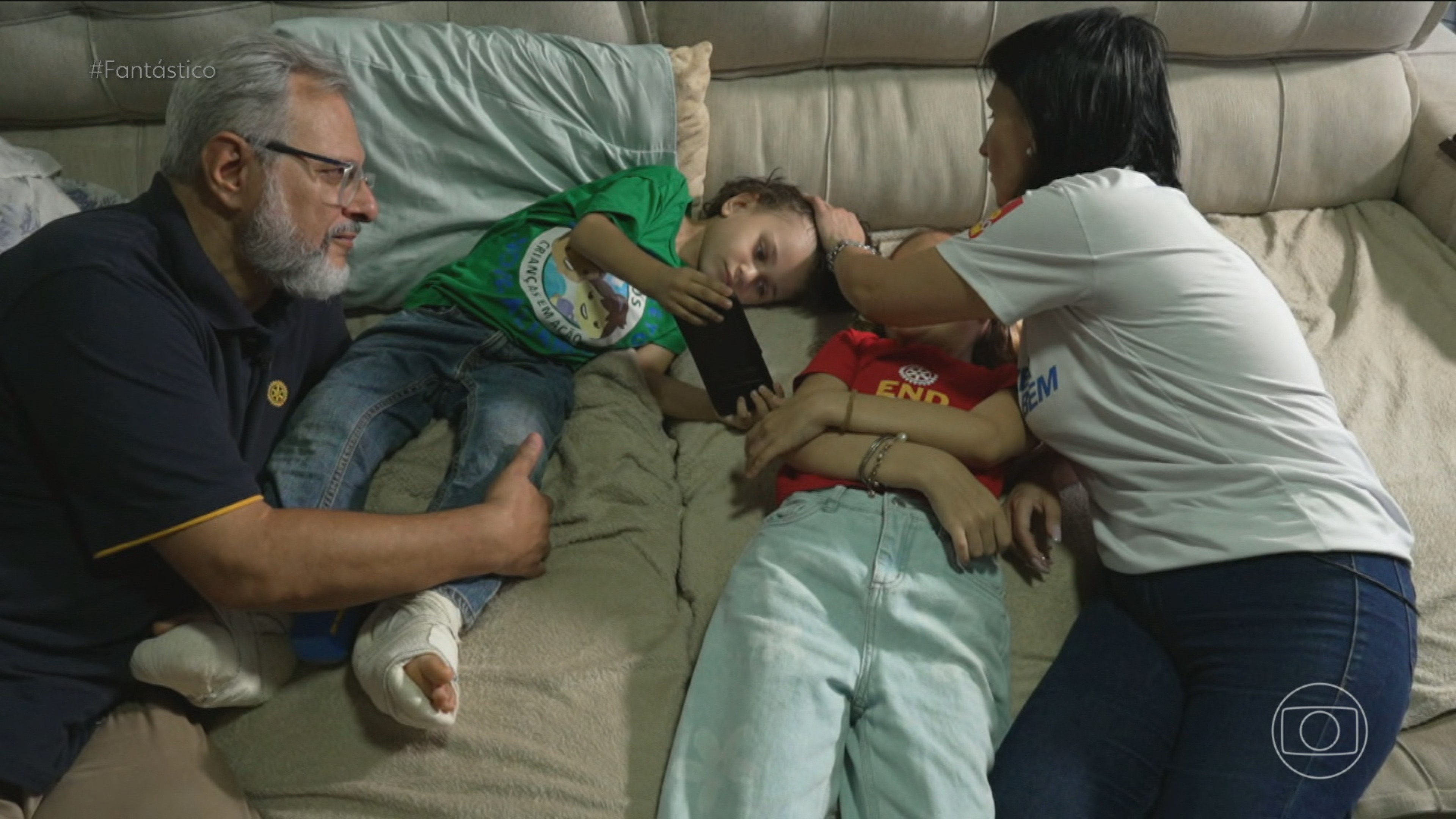 'As pessoas não sabem o que é conviver com autista', desabafa mãe de menino que caiu do 10º andar 