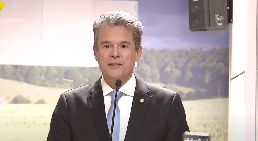 O ministro André de Paula, da Pesca e Aquicultura — Foto: Reprodução/TV Brasil