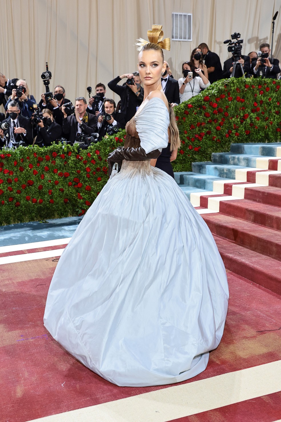 A modelo brasileira Carol Trentini no Met Gala 2022 — Foto: Jamie McCarthy / GETTY IMAGES NORTH AMERICA / Getty Images via AFP