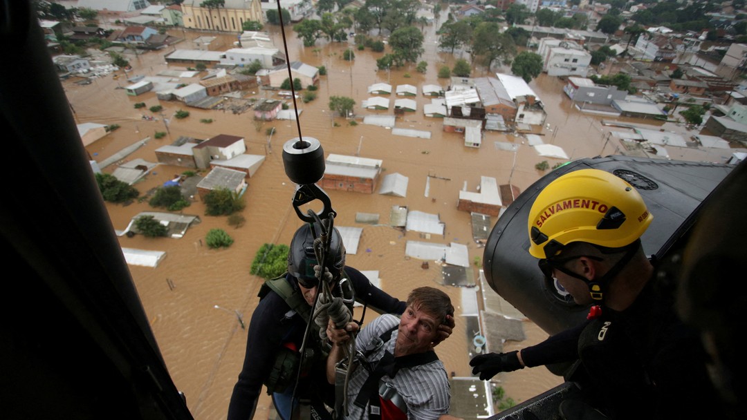 Chuvas no Rio Grande do Sul: mais de 10 mil pessoas foram resgatadas, mas  ainda há moradores ilhados | Jornal Nacional | G1