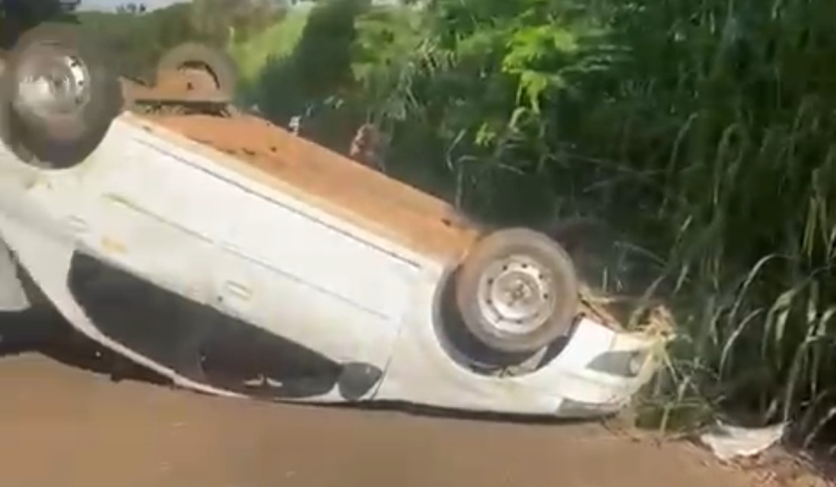 VÍDEO: homem que sequestrou e jogou combustível na filha de 2 anos capotou carro ao fugir da polícia