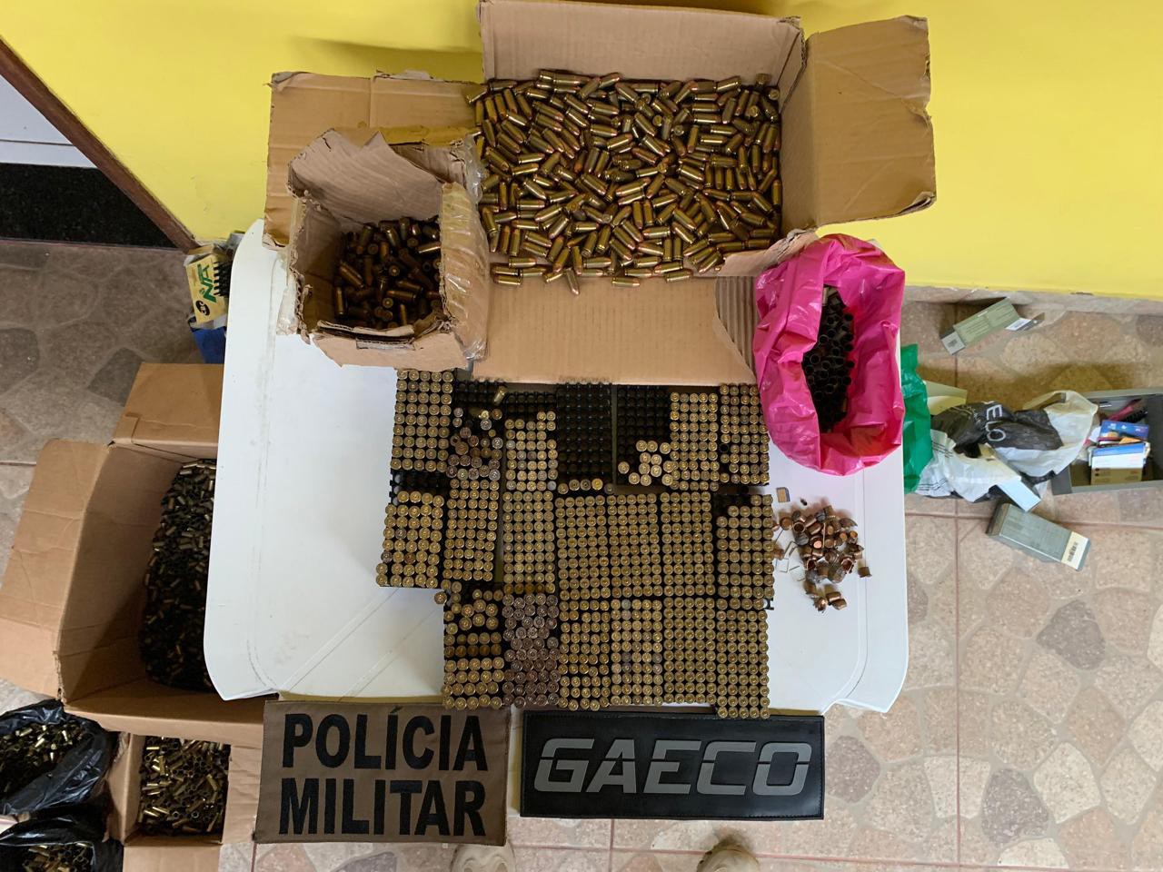 Homem é preso em operação contra comércio ilegal de armas de fogo e munições na Bahia