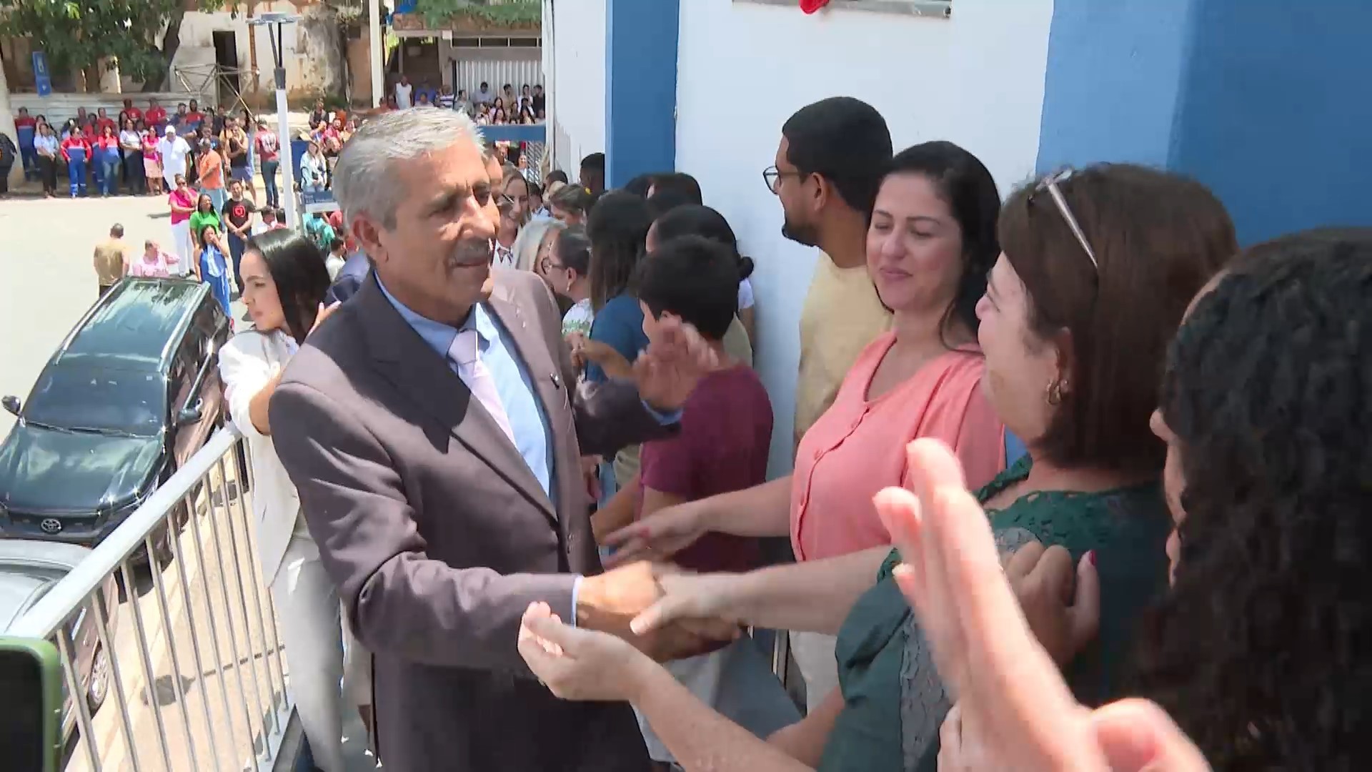 Prefeito de Presidente Kennedy toma posse após quase um ano de impasse judicial no ES