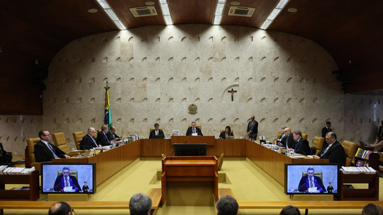 STF retoma julgamento sobre responsabilização das redes sociais por posts de usuários - Análise foi retomada com o voto do ministro Nunes Marques. Já há maioria a favor da responsabilização de empresas que não removerem conteúdo após notificação extrajudicial, mas ministros divergem sobre forma de aplicação.