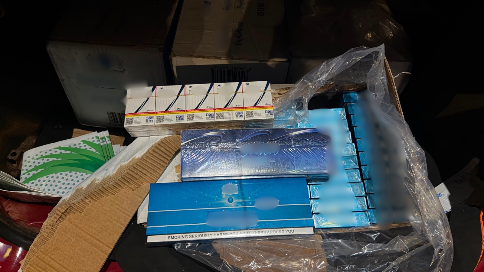 PRF apreende 750 maços de cigarros contrabandeados na BR-316, na zona rural de Caxias