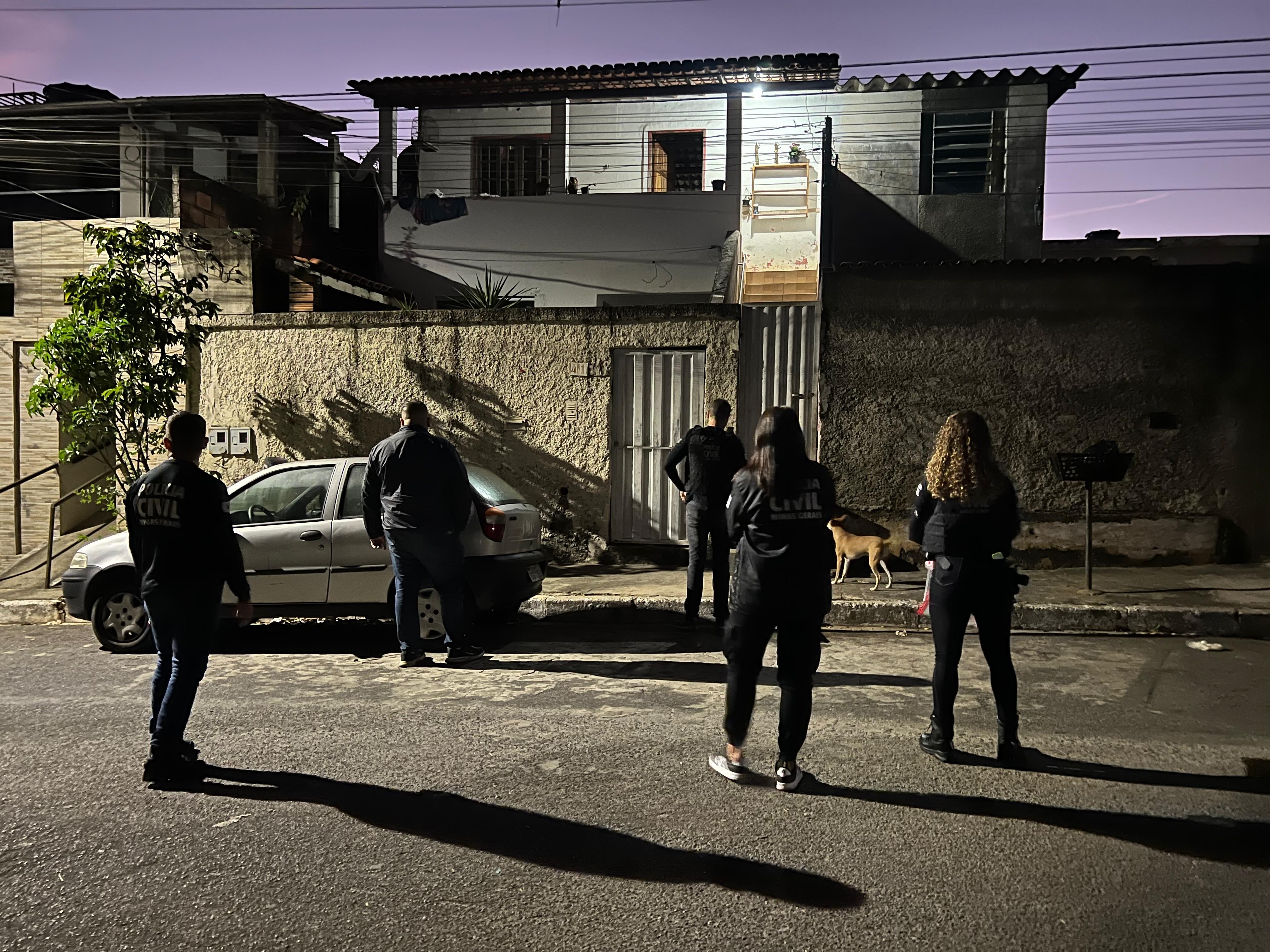Dentista é preso por adquirir e guardar vídeos de abuso sexual infantil 