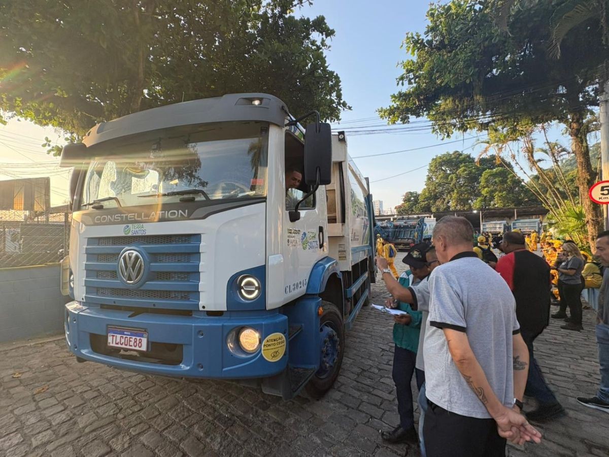 Após greve de 24h, trabalhadores da limpeza urbana retomam as atividades na Baixada Santista