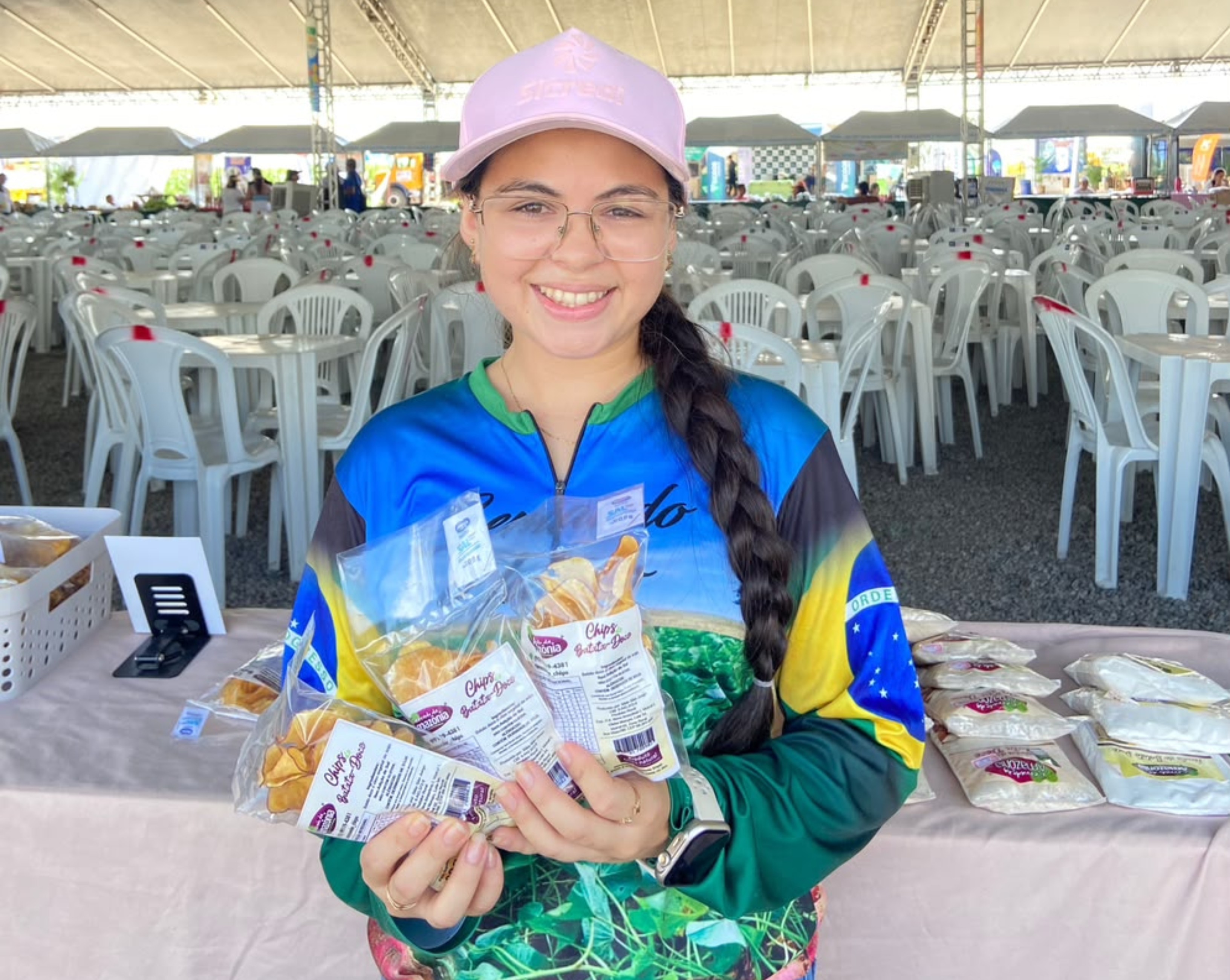 Agricultora transforma batata-doce em chips e amplia renda com produção familiar em Roraima