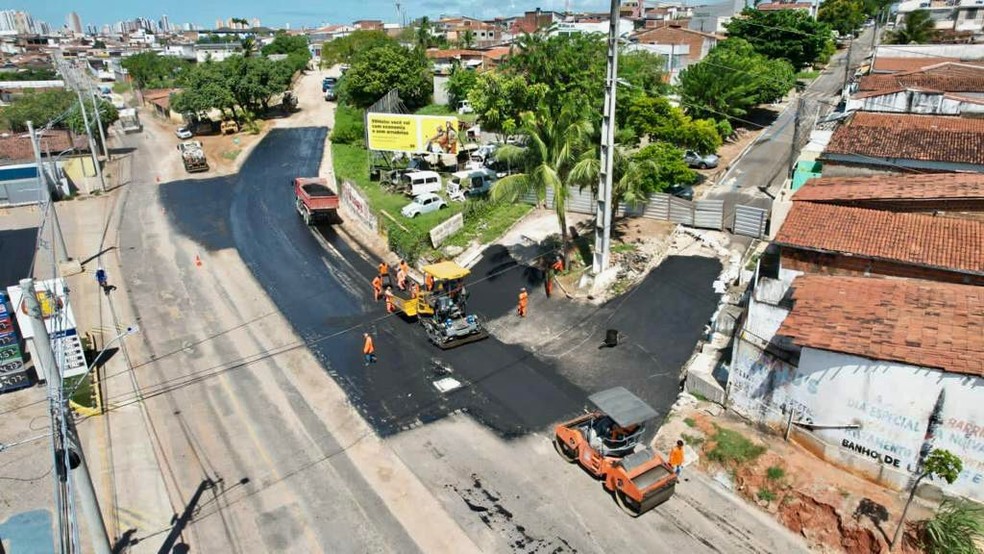Obra na avenida Felizardo Moura, em Natal — Foto: STTU/Divulgação