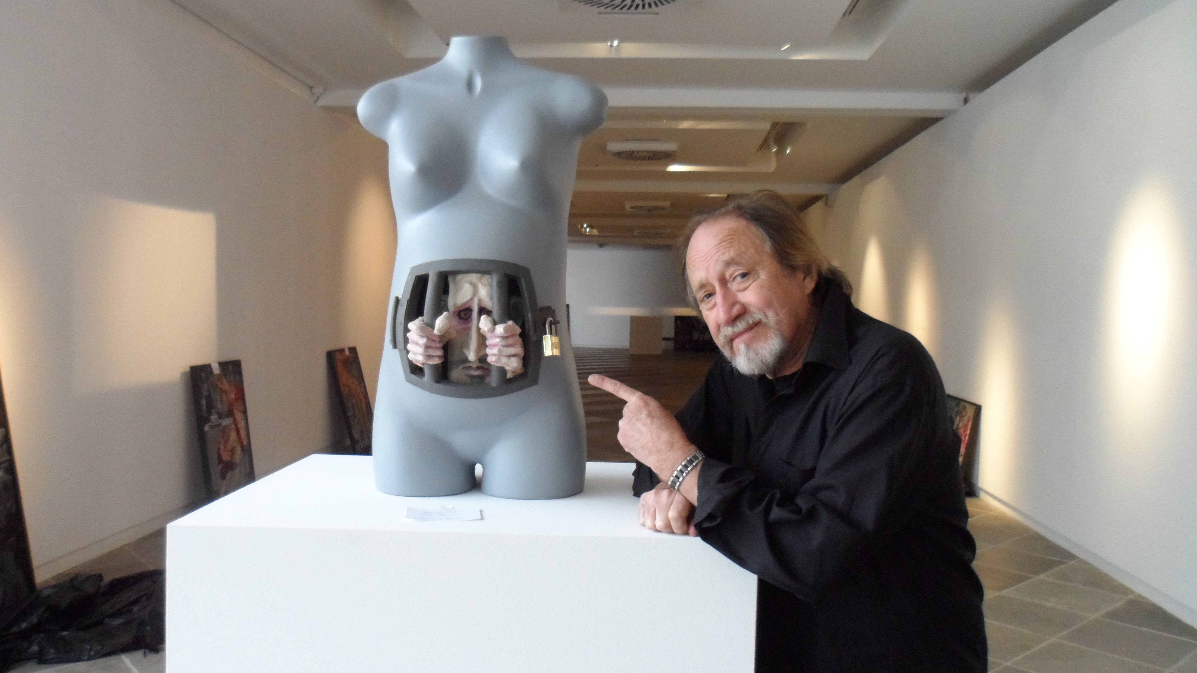 Morre o artista Juarez Machado