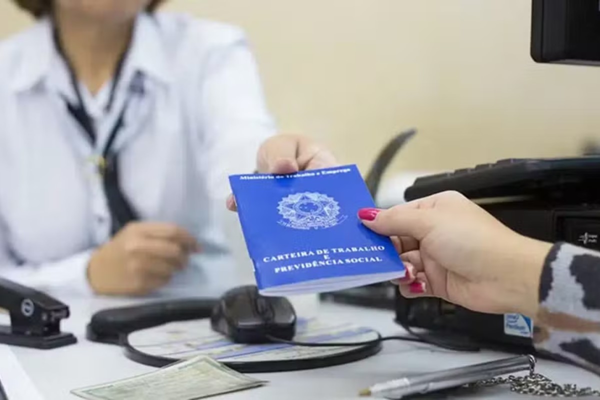Prefeitura de Santos, SP, oferece 145 vagas de emprego em mutirão; confira as oportunidades  