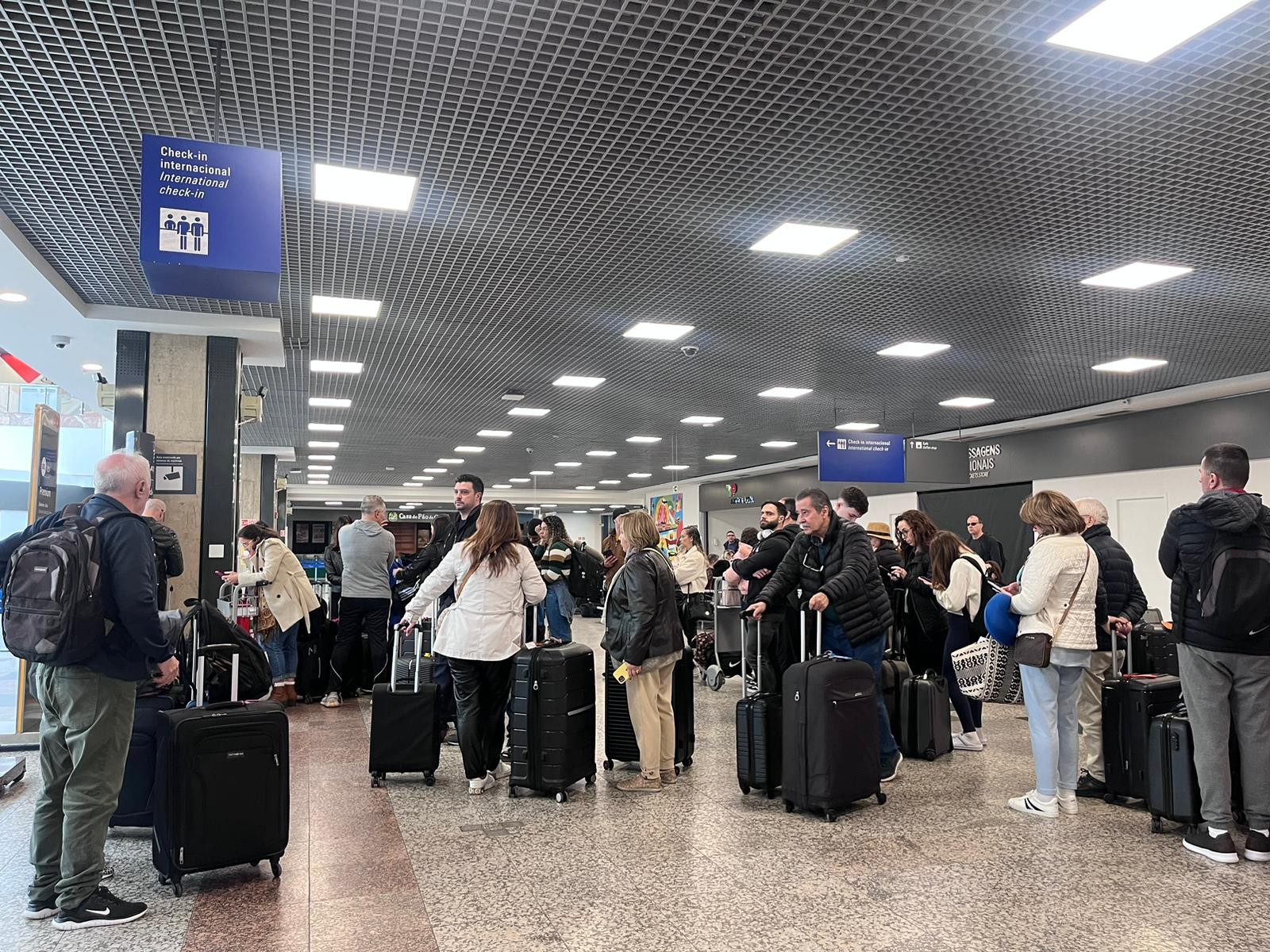 Companhias aéreas começam a vender passagens para retomada de voos no Aeroporto Salgado Filho