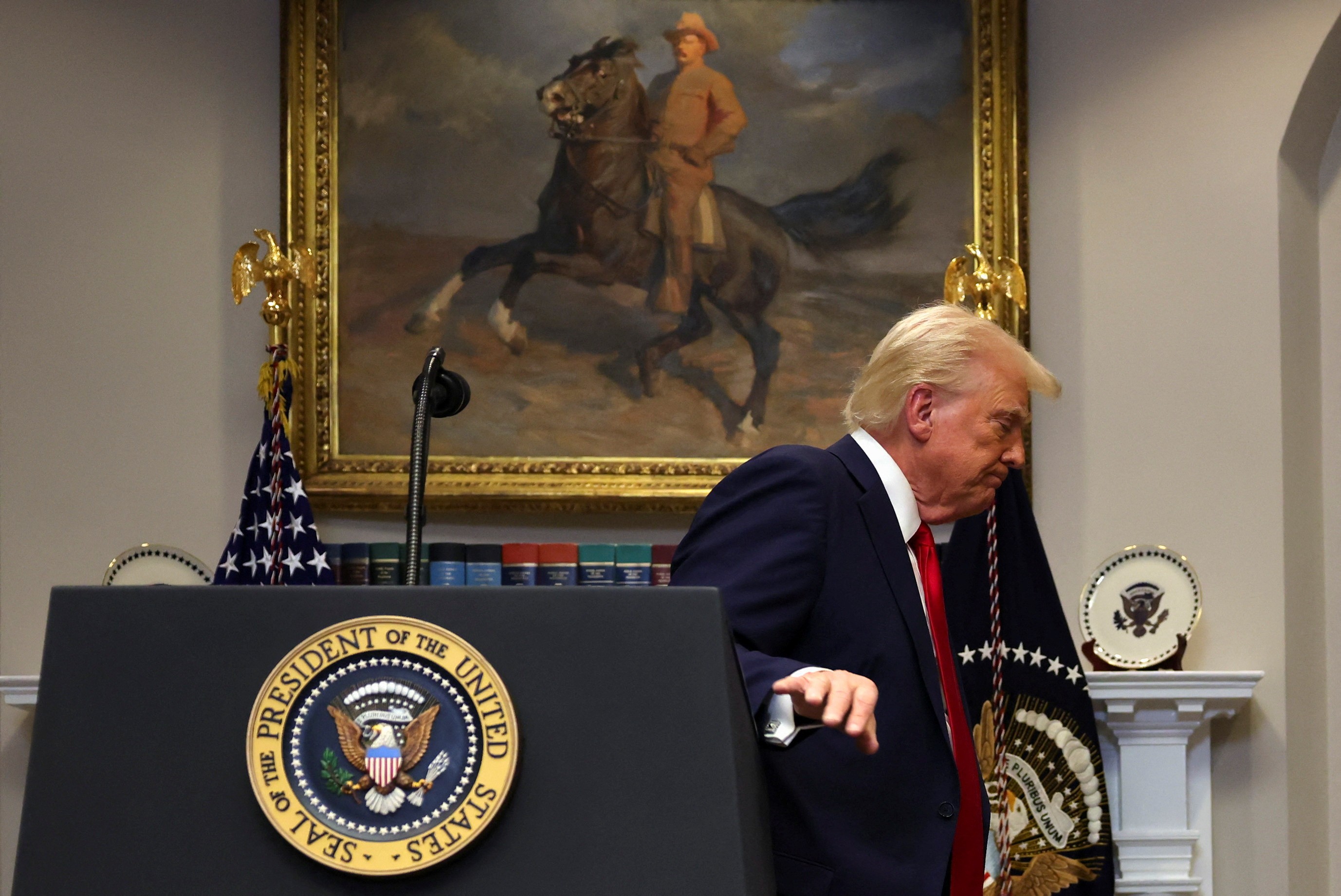 O planeta ficará mais pacífico, diz Trump no Fórum Econômico Mundial