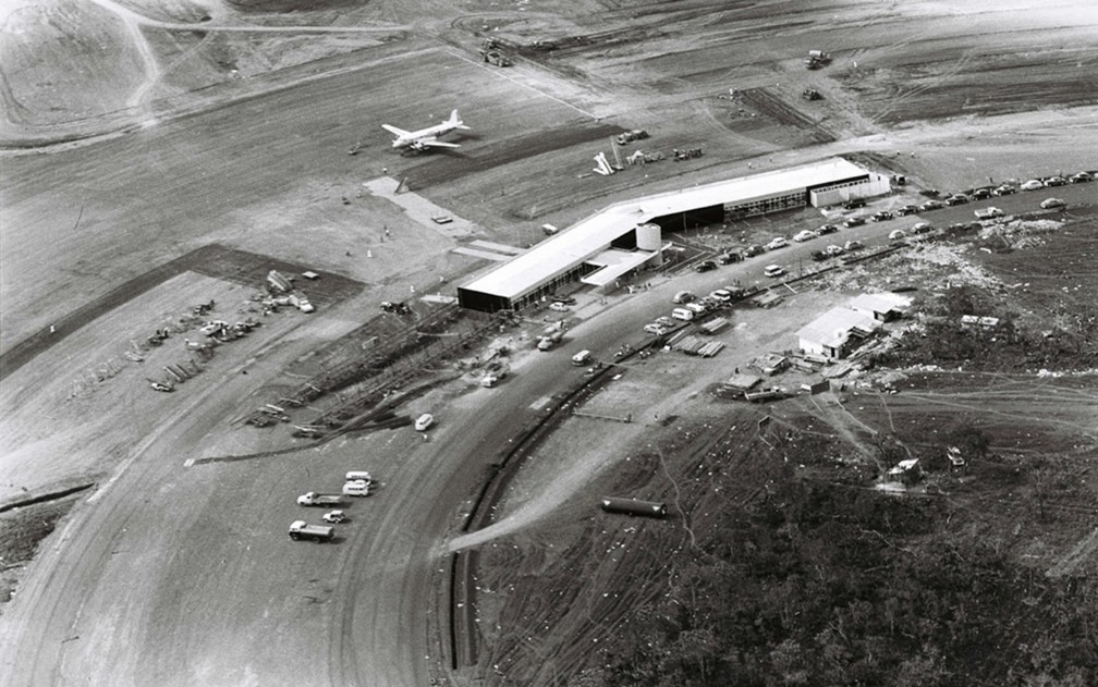 Imagem do aeroporto em 1960 — Foto: Arquivo Público do DF