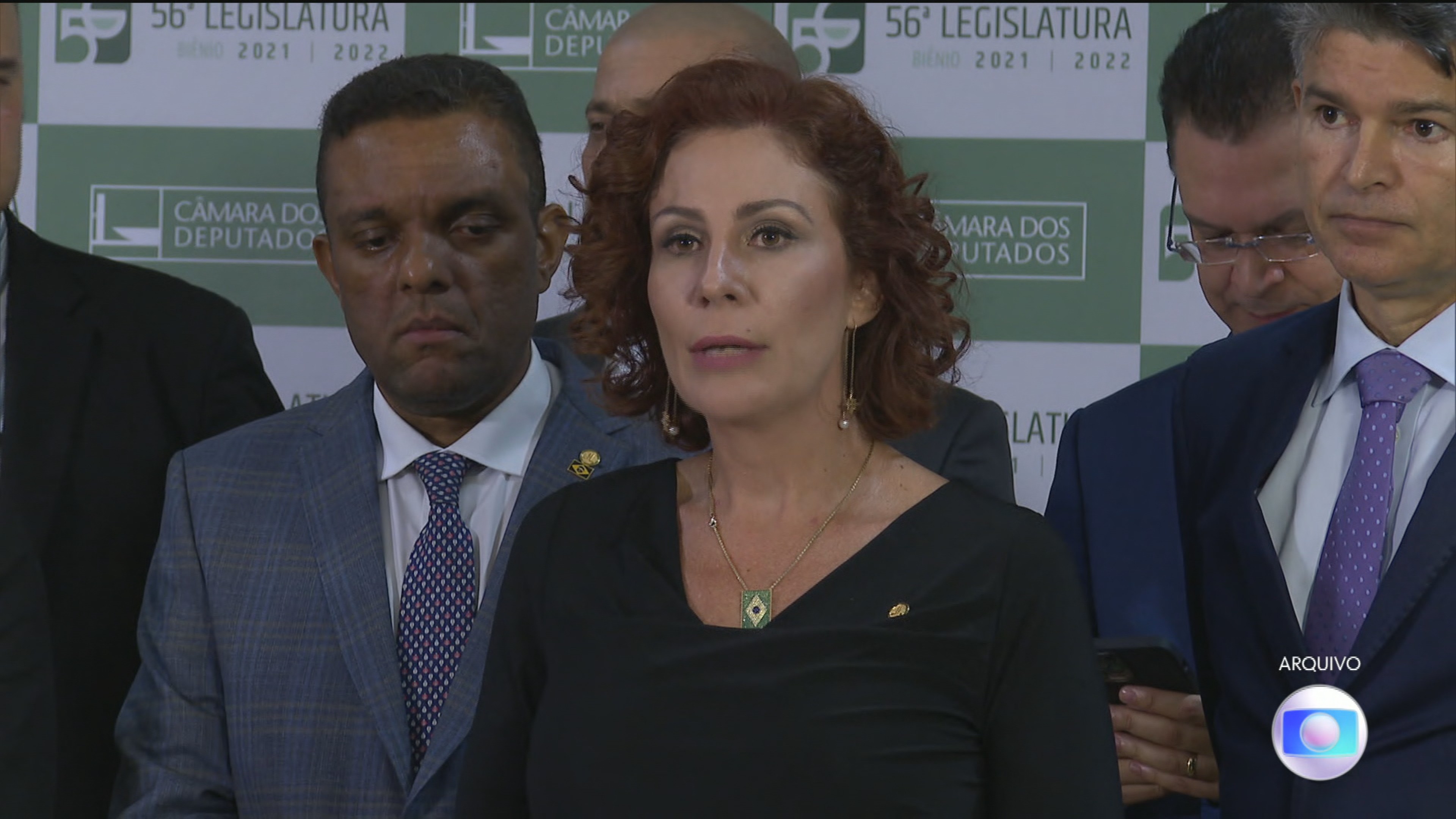 Justiça italiana autoriza extradição de Carla Zambelli, condenada no Brasil por invadir sistemas do CNJ