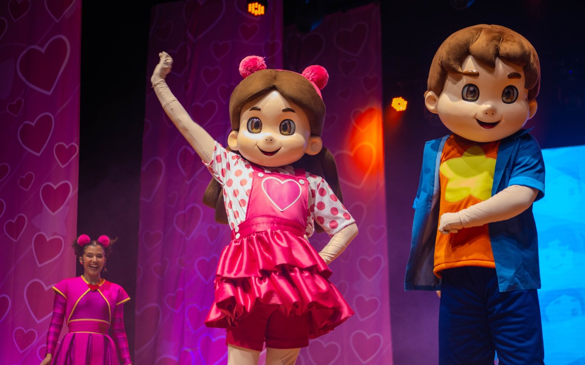 Shopping Uberaba promove Sunset Kids com show dos bonecos Maria Clara & JP