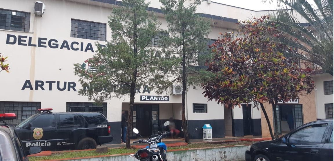 Mulher é internada em estado grave após ser esfaqueada em Artur Nogueira