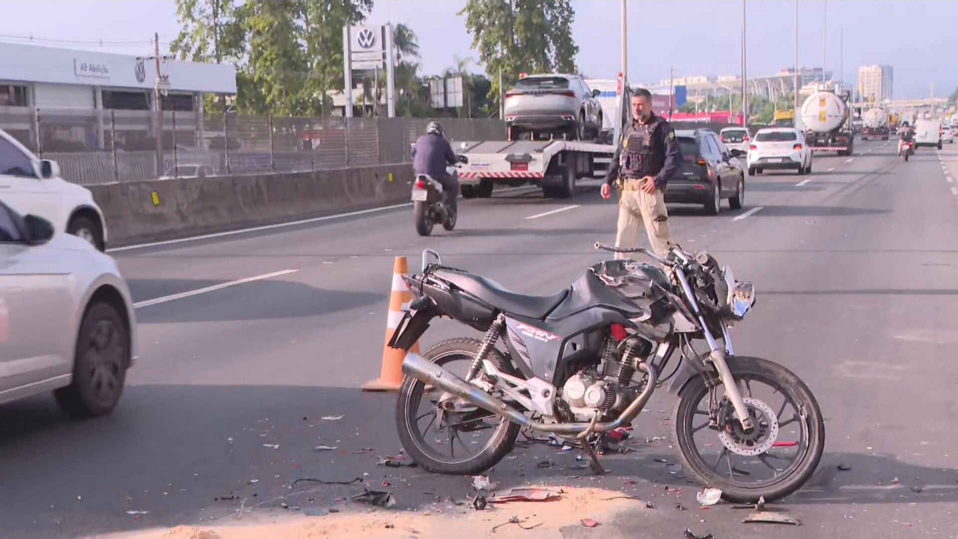 Acidente com moto de aplicativo na BR-040 mata piloto e passageiro