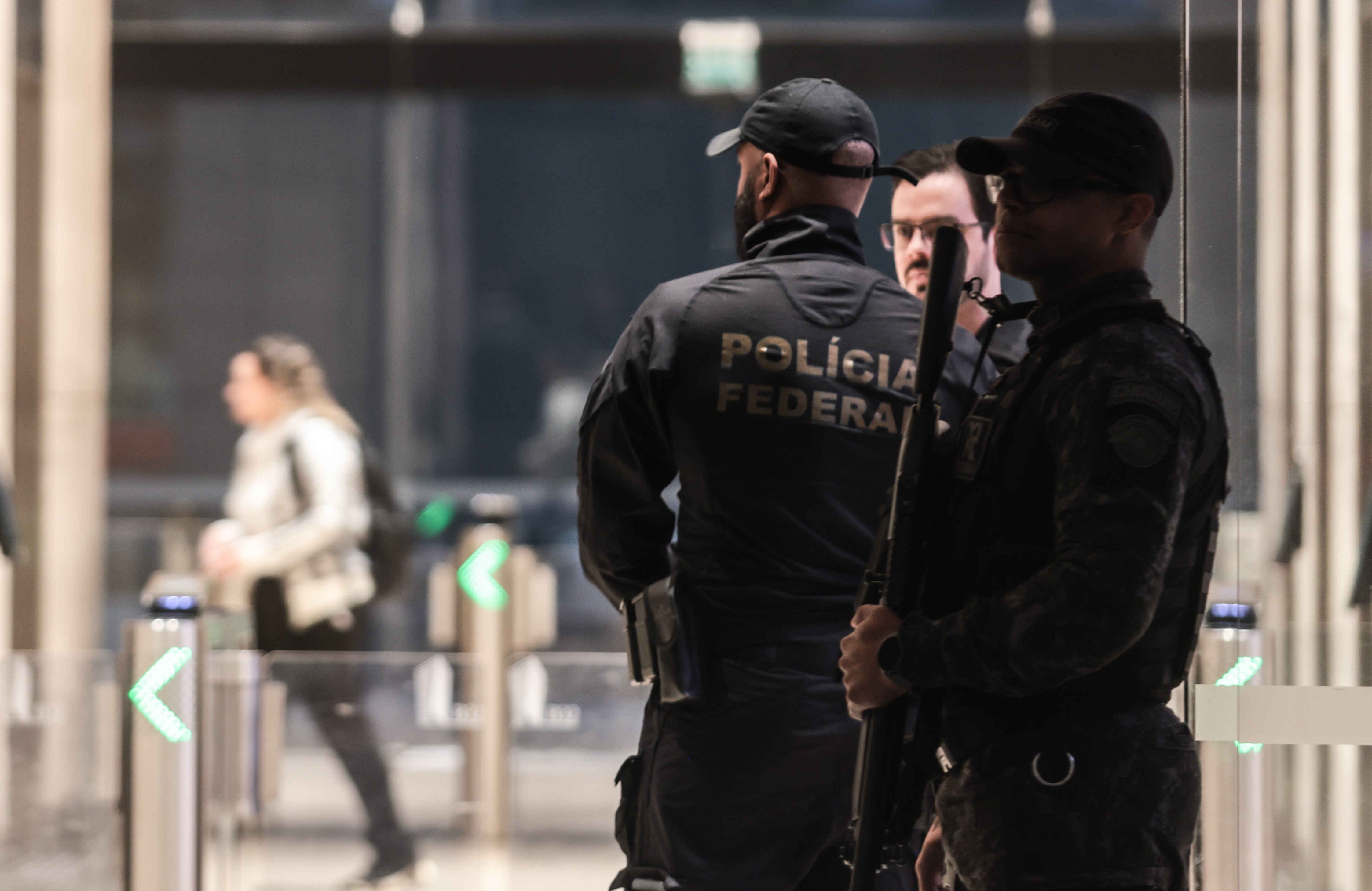 Decisão EUA: veja os possíveis impactos econômicos da classificação do PCC e do CV como grupos terroristas   