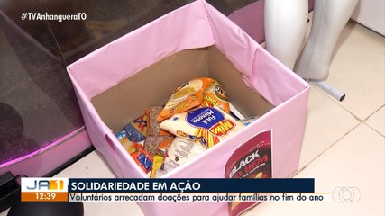 Voluntários arrecadam roupas e alimentos para ajudar famílias no fim do ano