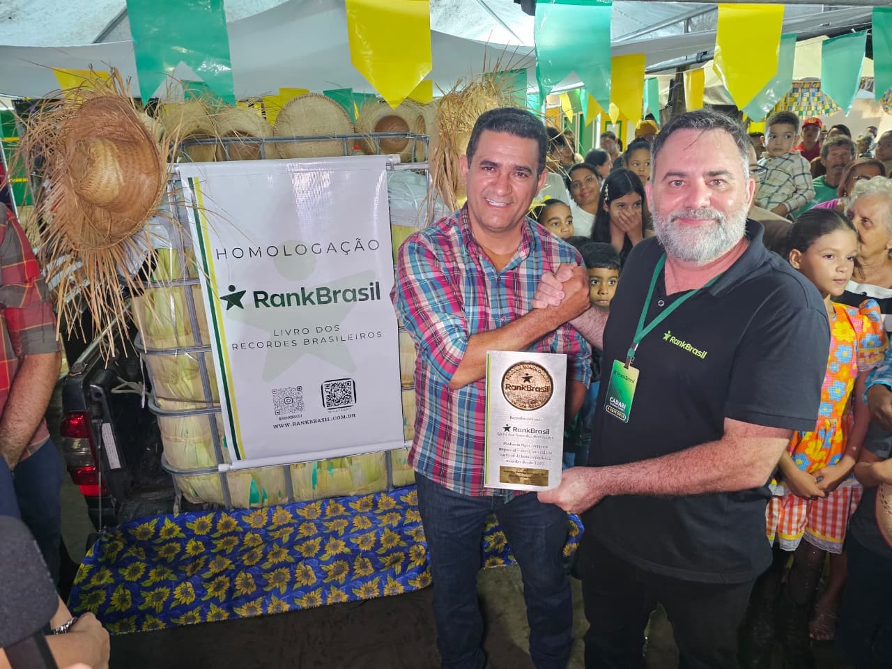 Caaporã, na Paraíba, bate recorde de maior pamonha do Brasil com mais de uma tonelada