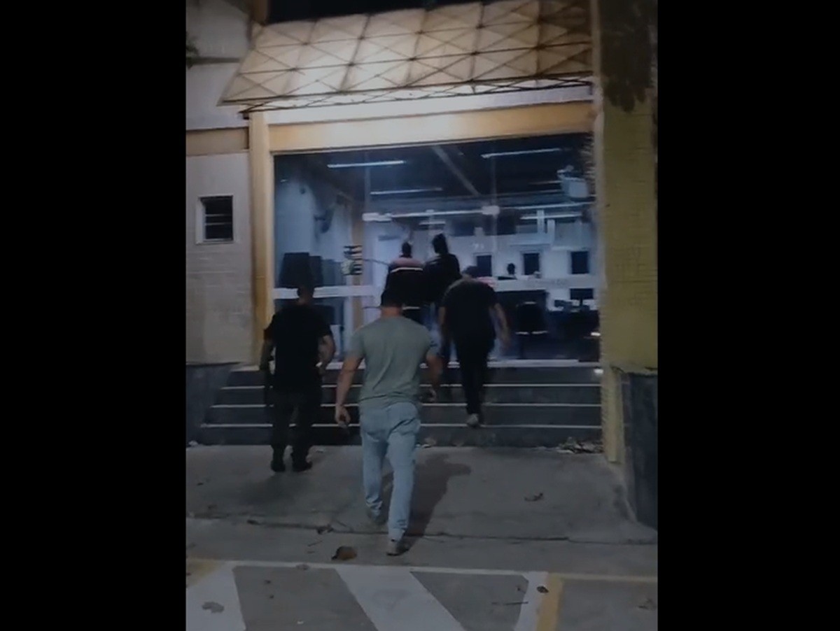 Família se revolta após suspeito de estuprar menina de 4 anos ser liberado da DP: 'período eleitoral', explica delegado