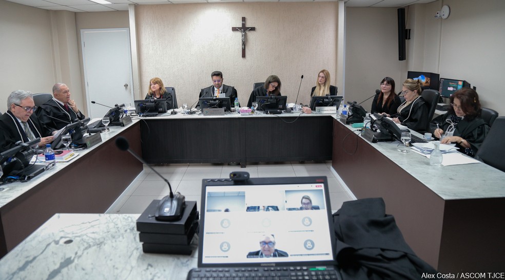 Empresa deve indenizar usuária de rede social que respondeu criminalmente por ações de um perfil falso — Foto: Divulgação/TJCE