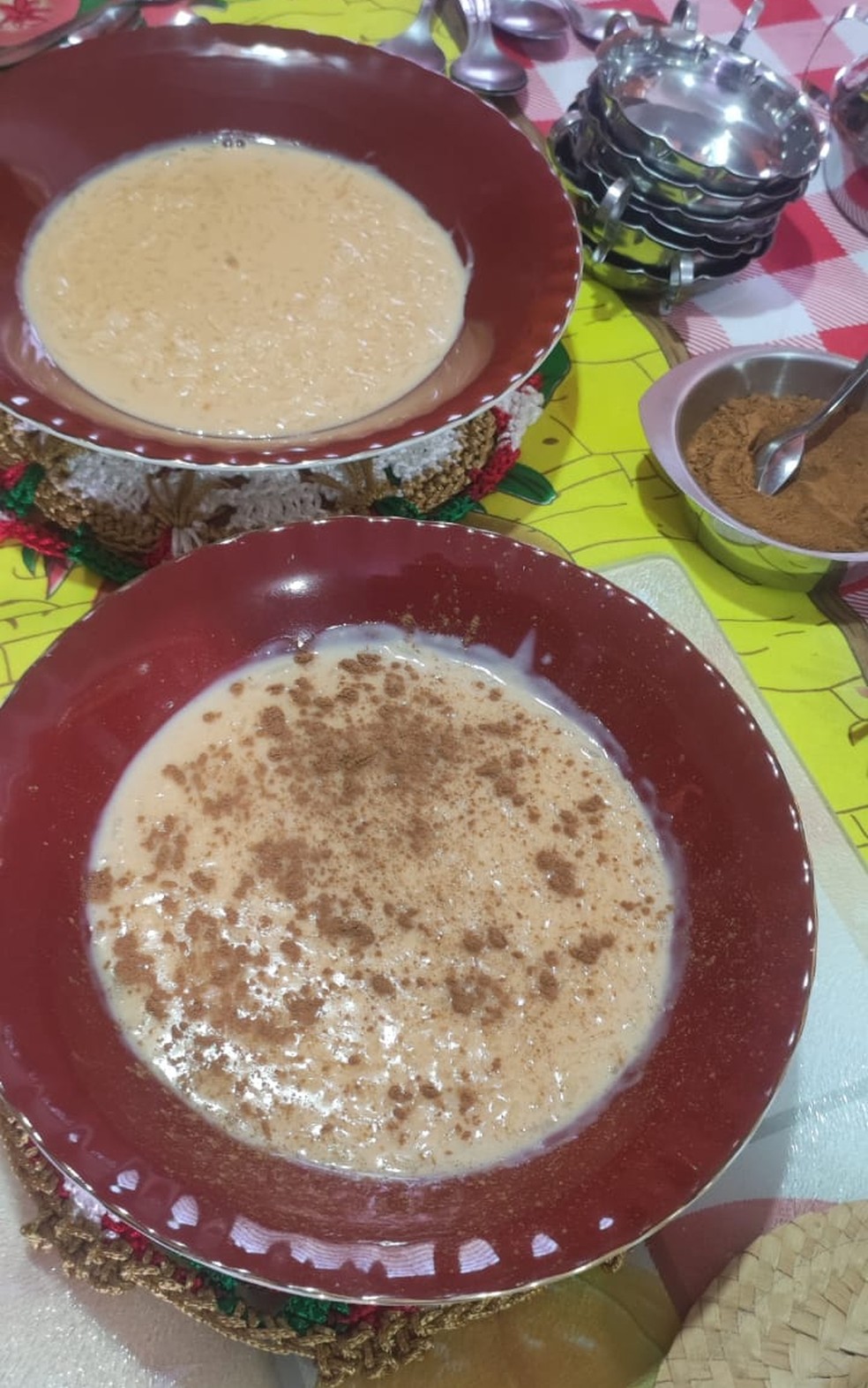 Telespectadora do MT1 ensina o preparo de um arroz doce caramelizado — Foto: TVCA